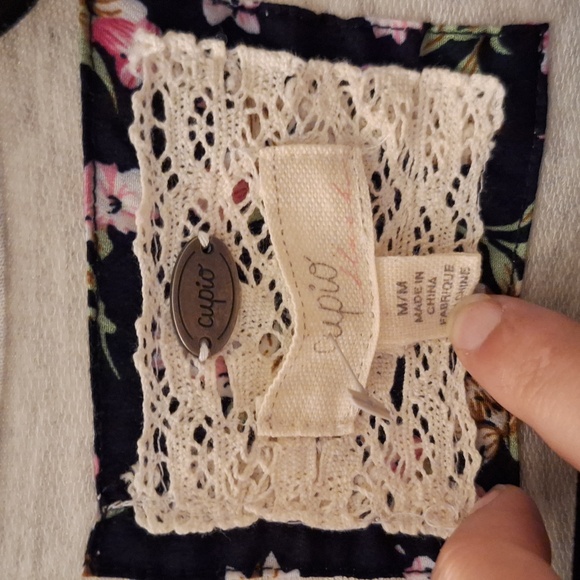 Cardigan - Picture 2 of 2